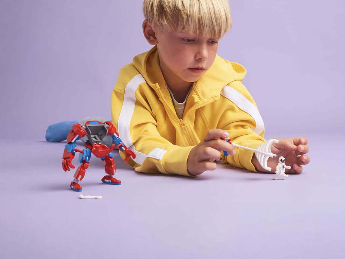 ԿԱՌՈՒՑՈՂԱԿԱՆ ԽԱՂ MARVEL ՍԱՐԴ-ՄԱՐԴՆ ԸՆԴԴԵՄ ՀԱԿԱ-ՎԵՆՈՄԻ