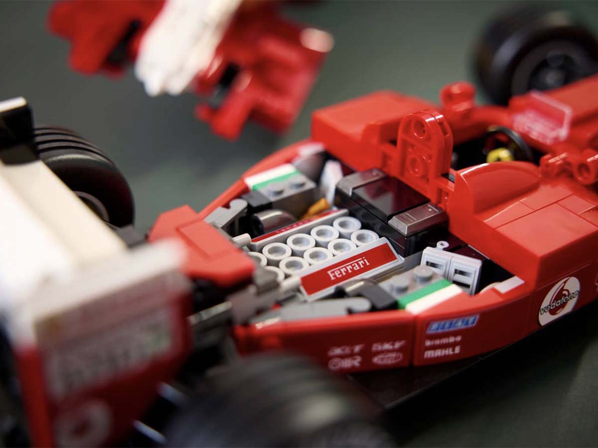 ԿԱՌՈՒՑՈՂԱԿԱՆ ԽԱՂ ICONS FERRARI F2004 և ՄԻԽԱՅԵԼ ՇՈՒՄԱԽԵՐԸ