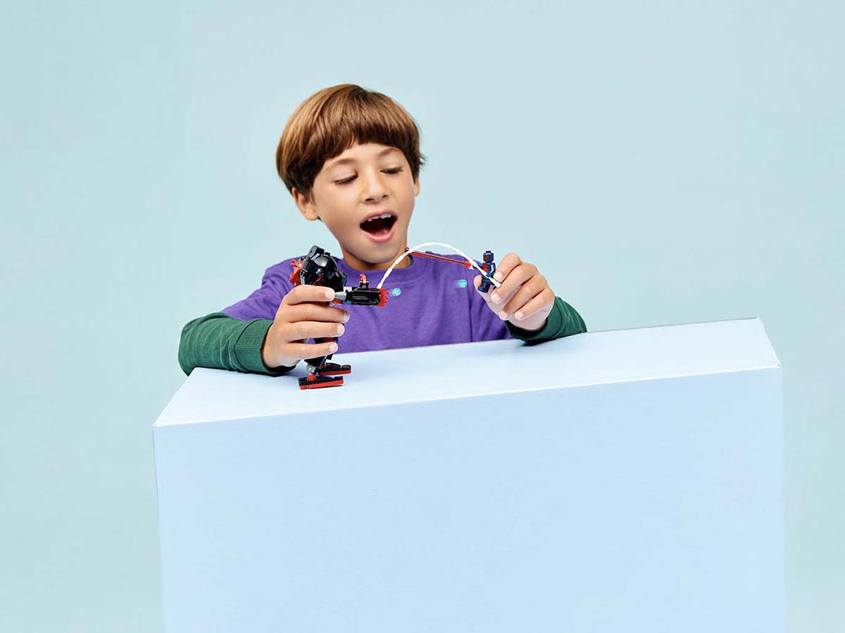 ԿԱՌՈՒՑՈՂԱԿԱՆ ԽԱՂ MARVEL ՄԱՅԼՍ ՄՈՐԱԼՍ ԸՆԴԴԵՄ ՍԱՐԴ-ՄԱՐԴՈՒ